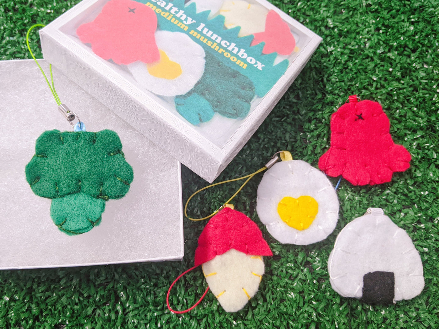healthy lunchbox mystery keychain (blind box)