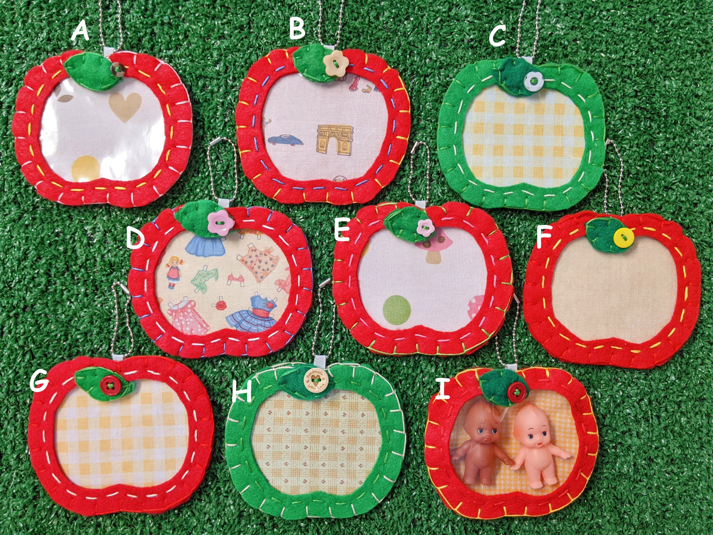 apple baby carrier [trinket display keychain]