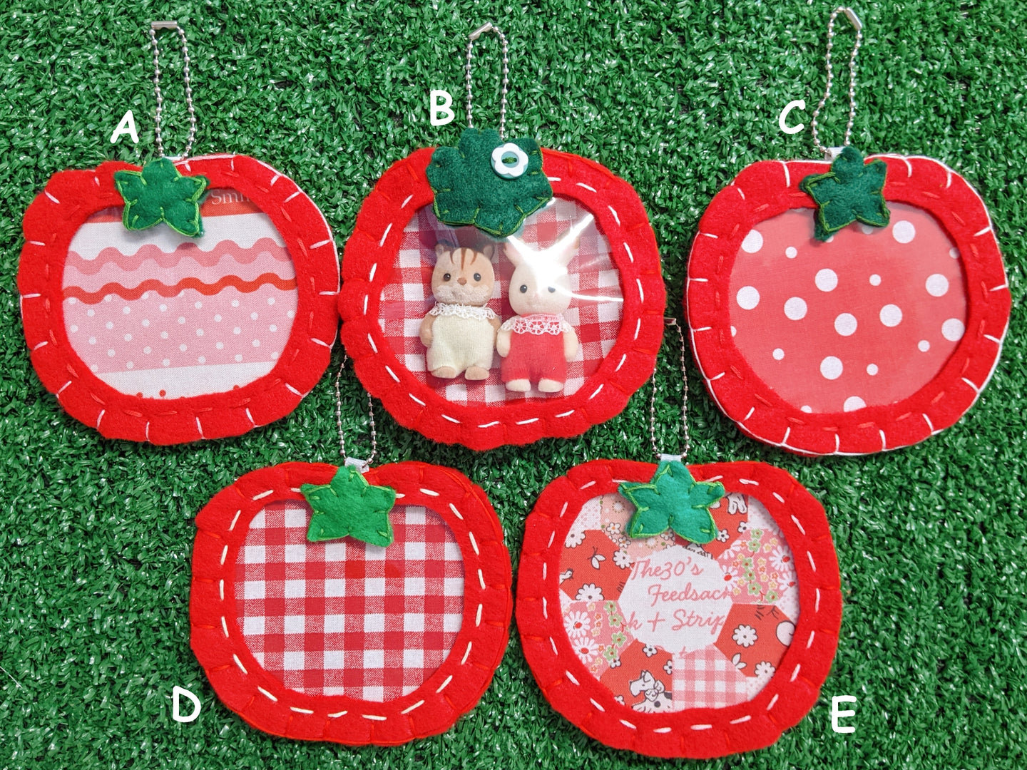 tomato baby carrier [trinket display keychain]
