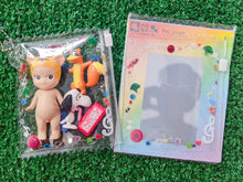 Load image into Gallery viewer, cluttered clover pvc pouch keychain
