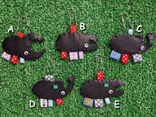 Load image into Gallery viewer, beetle 2WAY keychain keeper
