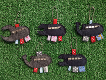 Load image into Gallery viewer, beetle 2WAY keychain keeper
